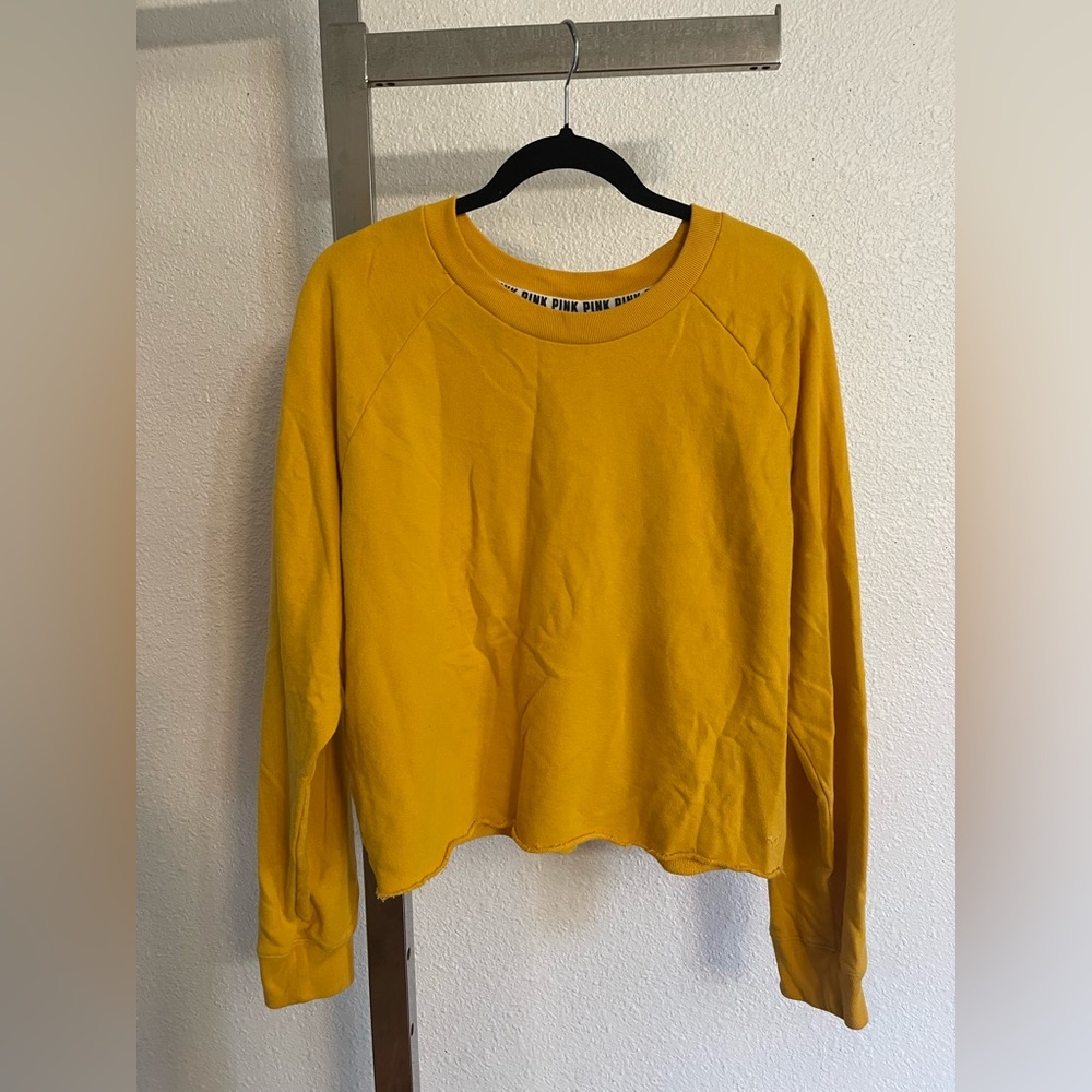 PINK VICTORIA SECRET MUSTARD YELLOW CROPPED CREWNECK